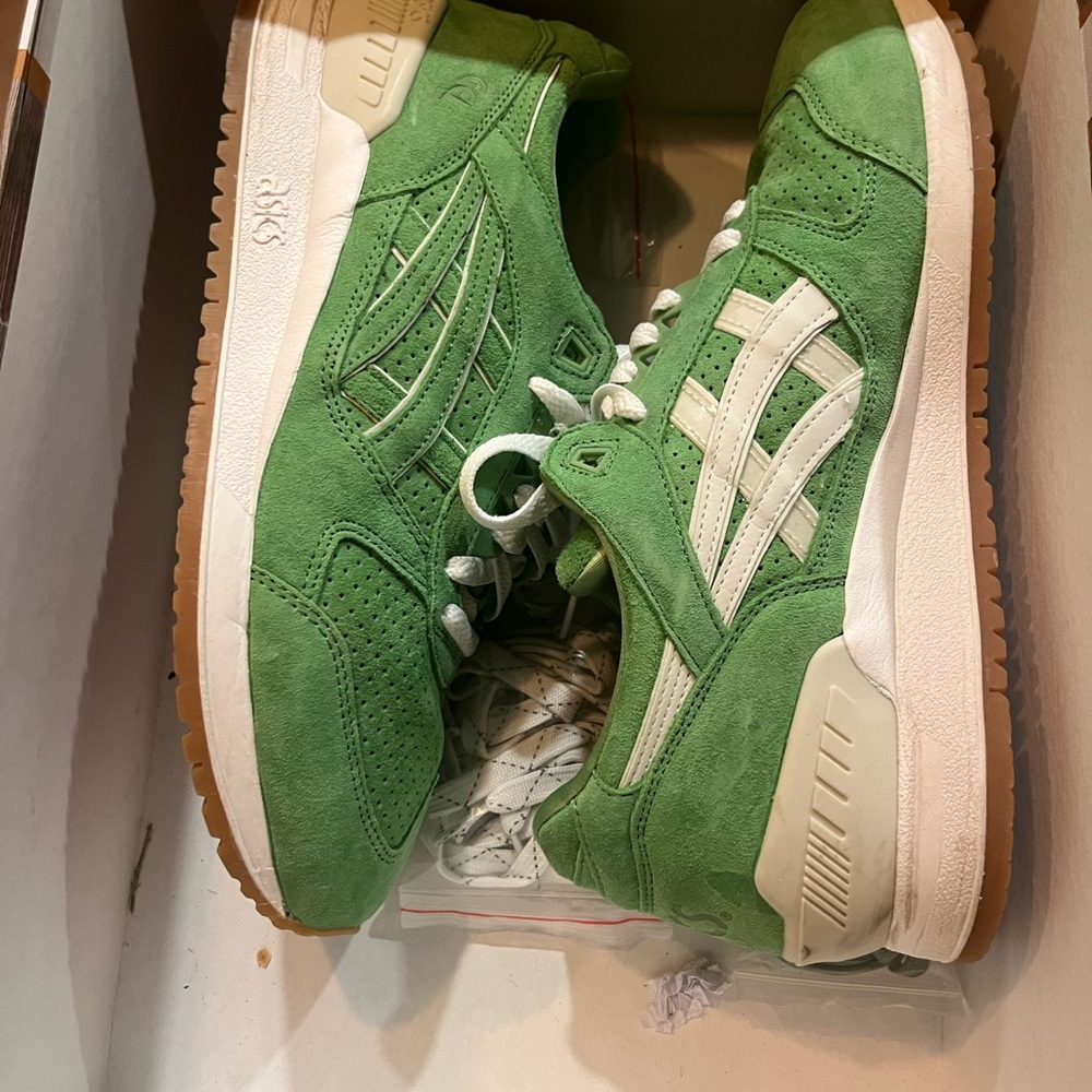 Asics Concept Sneakers in Green and White